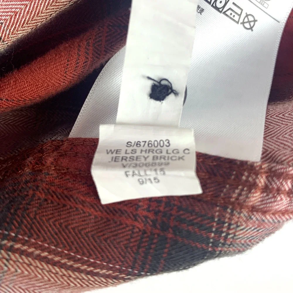 Banana Republic Tailoered‎ Slim Fit Pearl Snap LS Sz L Red Black Plaid Western